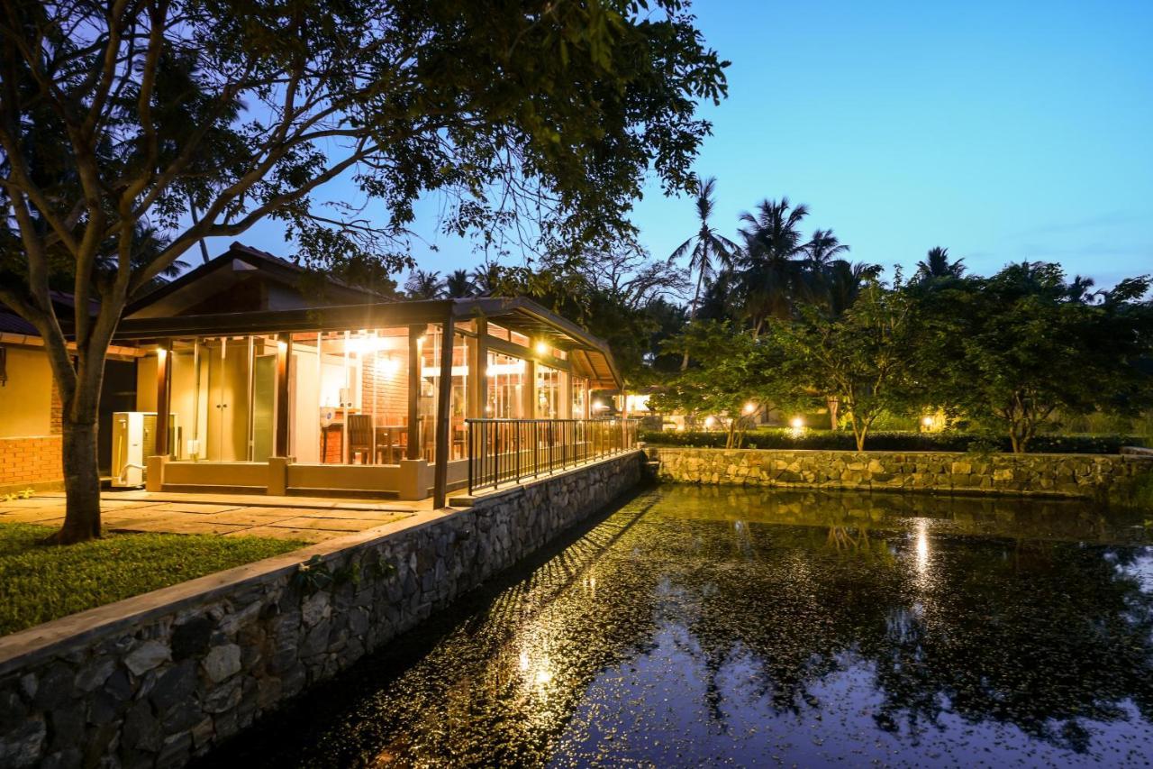 Malala Retreat Hotel Hambantota Exterior photo