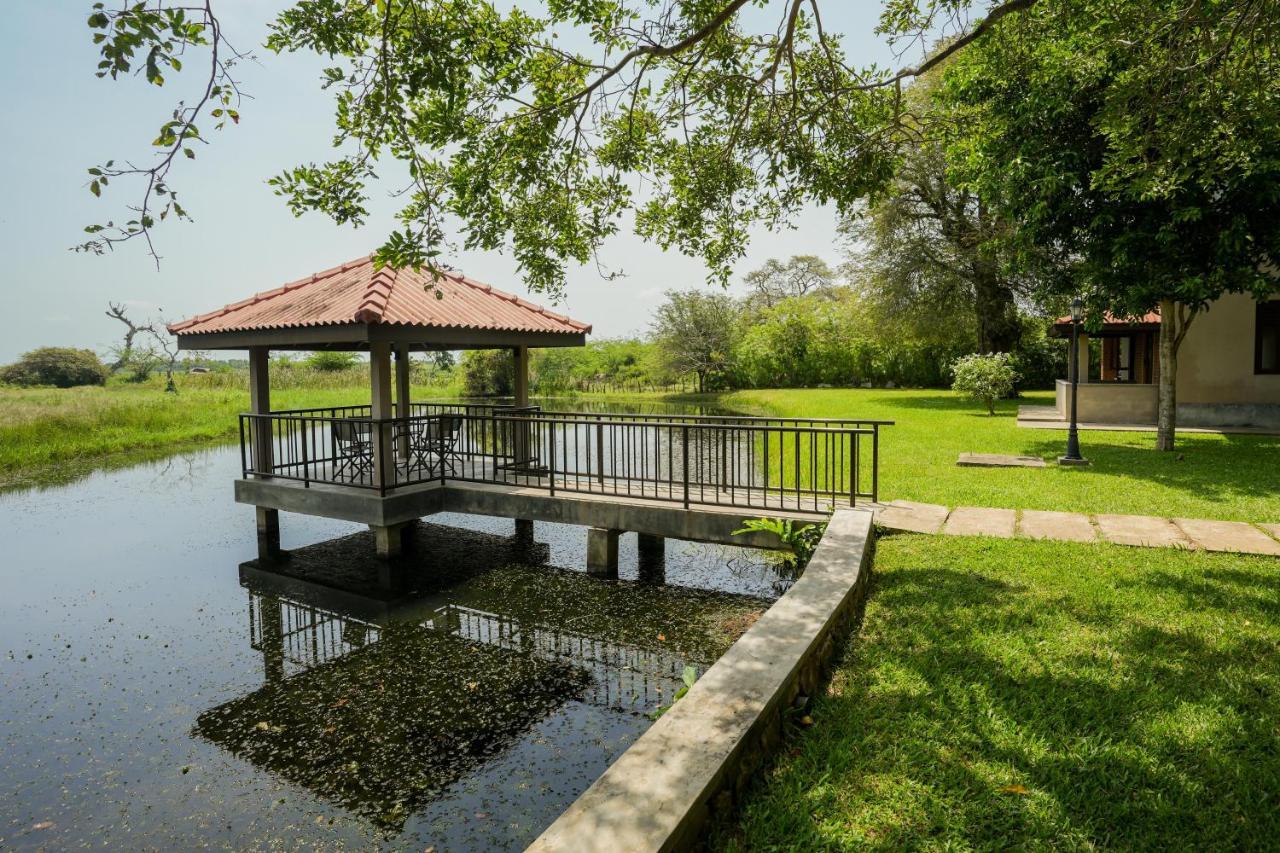 Malala Retreat Hotel Hambantota Exterior photo