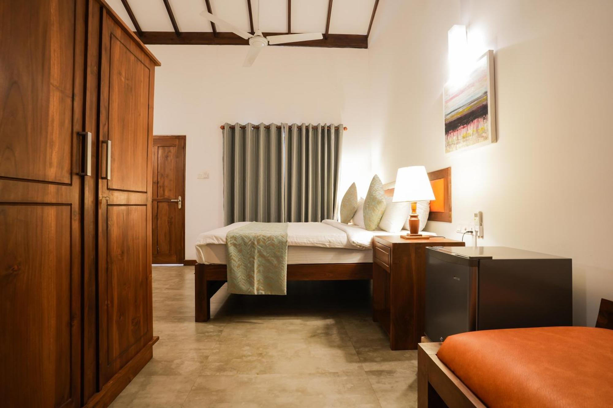 Malala Retreat Hotel Hambantota Exterior photo